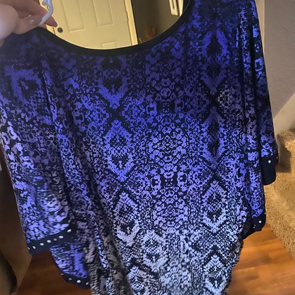 Nice shirt - Picture 3 of 3